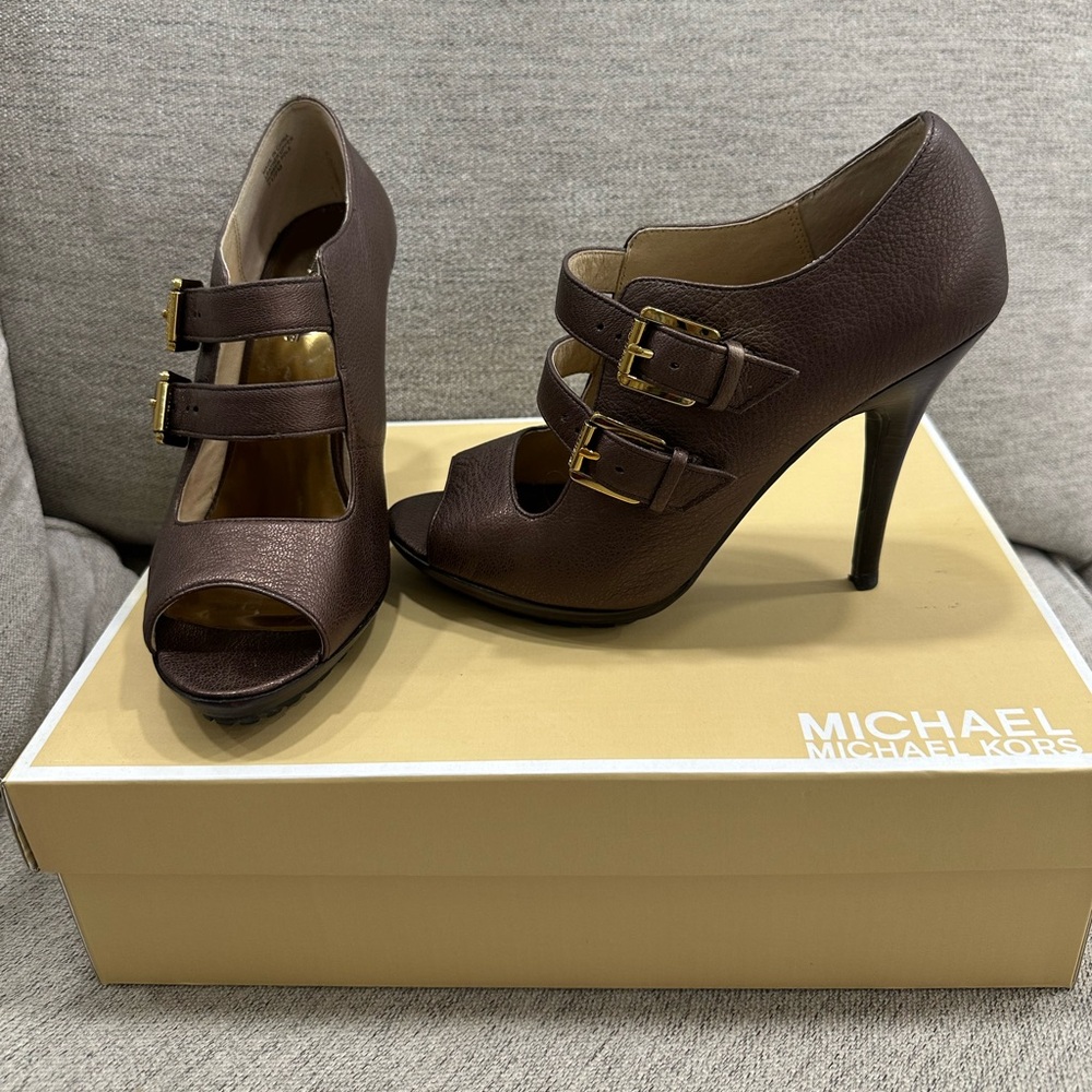 Michael Kors 7.5M metallic mocha